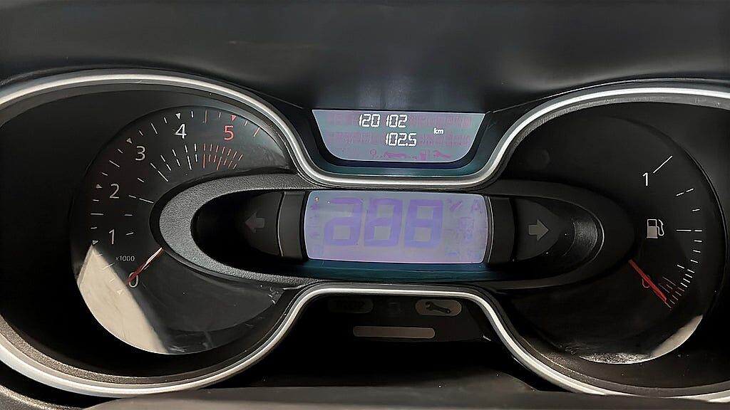 Nissan NV300