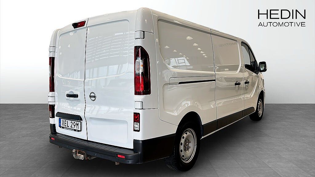 Nissan NV300