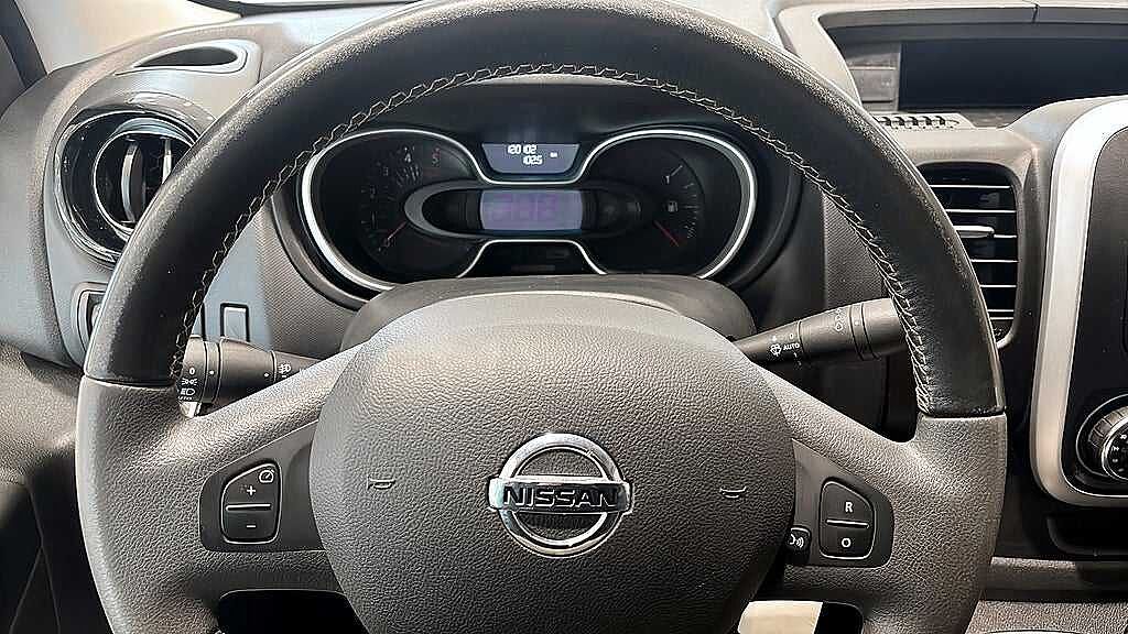 Nissan NV300