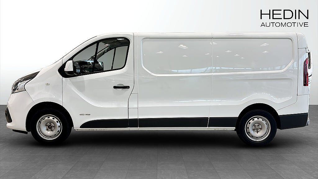 Nissan NV300